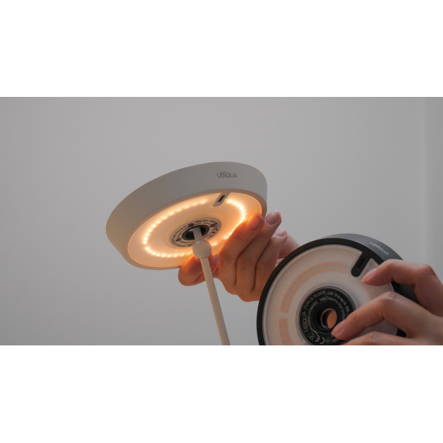 UBIQUA Torus Desk 充電式無線桌燈