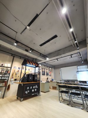 商空門市